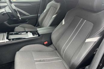 Vauxhall Astra Electric 54kWh GS Sports Tourer 5dr Electric Auto (156 ps)
