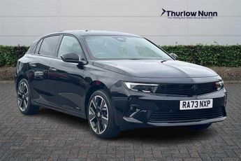 Vauxhall Astra 54kWh Ultimate Hatchback 5dr Electric Auto (156 ps)