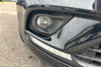 RENAULT CLIO 0.9 TCe Iconic Hatchback 5dr Petrol Manual Euro 6 (s/s) (75 ps)