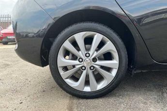 TOYOTA AURIS 1.8 VVT-h Excel Hatchback 5dr Petrol Hybrid CVT Euro 5 (s/s) (13