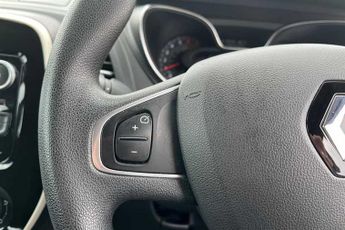RENAULT CAPTUR 0.9 TCE 90 Play 5dr