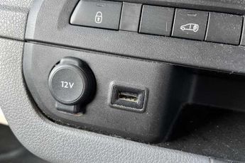 VAUXHALL VIVARO 1.5 Turbo D 2900 Dynamic Panel Van 6dr Diesel Manual L2 H1 Euro 