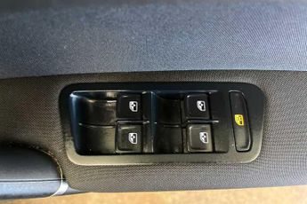 VOLKSWAGEN GOLF SV 1.5 TSI EVO Match MPV 5dr Petrol DSG Euro 6 (s/s) (130 ps)