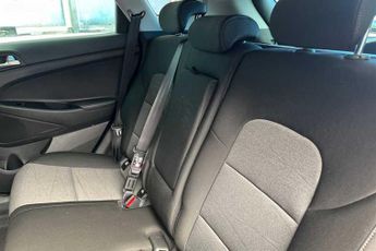 HYUNDAI TUCSON 1.6 GDi SE Nav SUV 5dr Petrol Manual Euro 6 (s/s) (132 ps)