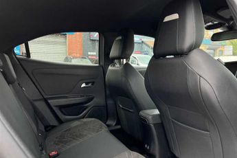VAUXHALL MOKKA Electric 50kWh Ultimate SUV 5dr Electric Auto (136 ps)