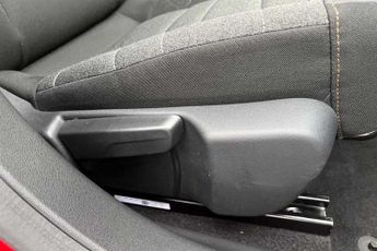 CITROEN C3 1.2 PureTech MAX Hatchback 5dr Petrol EAT6 Euro 6 (s/s) (110 ps)