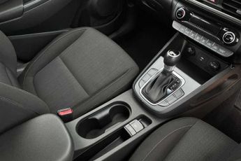 HYUNDAI KONA 1.6 h-GDi SE Connect SUV 5dr Petrol Hybrid DCT Euro 6 (s/s) (141