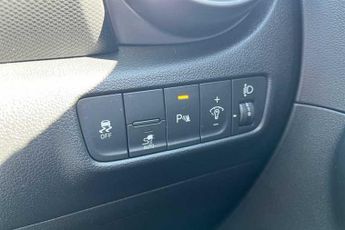 HYUNDAI KONA 64kWh Premium SUV 5dr Electric Auto (10.5kW Charger) (204 ps)