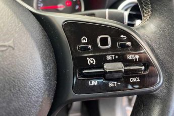 MERCEDES-BENZ C CLASS C180 SE 4dr Auto