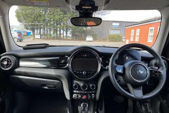MINI Hatch 1.5 Cooper Classic Hatchback 5dr Petrol Steptronic Euro 6 (s/s) 