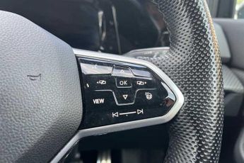 VOLKSWAGEN GOLF 1.5 TSI R-Line Hatchback 5dr Petrol Manual Euro 6 (s/s) (150 ps)