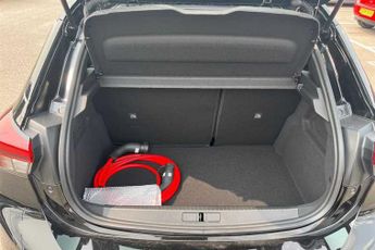 VAUXHALL CORSA 50kWh Yes Hatchback 5dr Electric Auto (136 ps)
