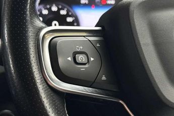 VOLVO XC40 1.5 T5 Recharge PHEV R DESIGN Pro 5dr Auto