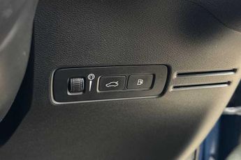 VOLVO XC40 1.5 T5 Recharge PHEV R DESIGN Pro 5dr Auto