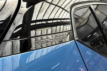 VOLVO XC40 1.5 T5 Recharge PHEV R DESIGN Pro 5dr Auto