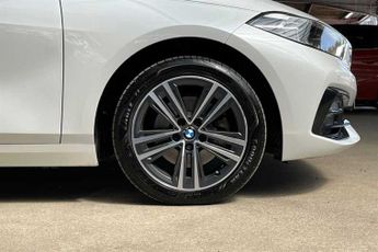 BMW 1 SERIES 1.5 118i Sport (LCP) Hatchback 5dr Petrol DCT Euro 6 (s/s) (136 