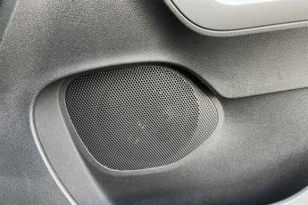 VAUXHALL COMBO LIFE Electric 50kWh Ultimate MPV 5dr Electric Auto (7.4kW Charger) (136 ps)