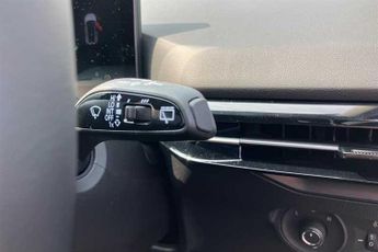 MG MG4 EV 64kWh Trophy Long Range Hatchback 5dr Electric Auto (203 ps)