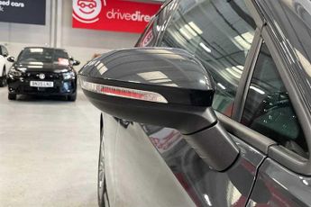 VOLKSWAGEN GOLF 1.5 TSI R-Line Hatchback 5dr Petrol Manual Euro 6 (s/s) (150 ps)
