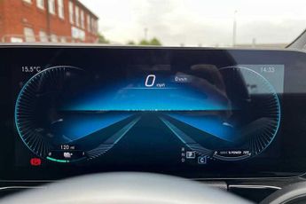 MERCEDES-BENZ EQA EQA 250 66.5kWh AMG Line SUV 5dr Electric Auto (190 ps)