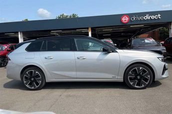VAUXHALL ASTRA Electric 54kWh Ultimate Sports Tourer 5dr Electric Auto (156 ps)