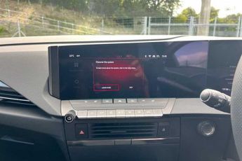 Vauxhall Astra 54 kWh (156 PS) Ultimate 5 Door Electric Sports Tourer Automatic