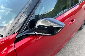 VAUXHALL ASTRA 54 kWh (156 PS) Ultimate 5 Door Electric Sports Tourer Automatic