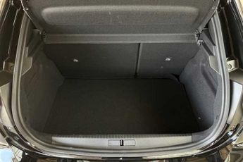 VAUXHALL Corsa Electric 50kWh Yes Hatchback 5dr Electric Auto (136 ps)