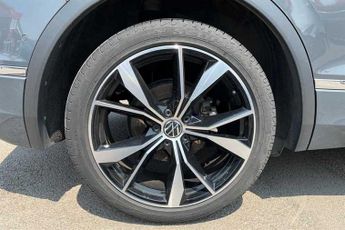 VOLKSWAGEN TIGUAN 1.5 TSI R-Line SUV 5dr Petrol DSG Euro 6 (s/s) (150 ps)
