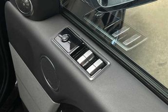 LAND ROVER RANGE ROVER SPORT 3.0 D300 MHEV HSE Dynamic Black SUV 5dr Diesel Auto 4WD Euro 6 (