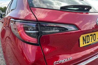 TOYOTA COROLLA 1.8 VVT-h GPF Icon Tech Touring Sports 5dr Petrol Hybrid CVT Eur