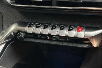PEUGEOT 3008 1.2 PureTech Allure Premium+ 5dr