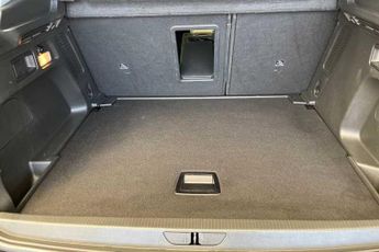 VAUXHALL GRANDLAND X 1.2 Turbo SRi Nav SUV 5dr Petrol Manual Euro 6 (s/s) (130 ps)