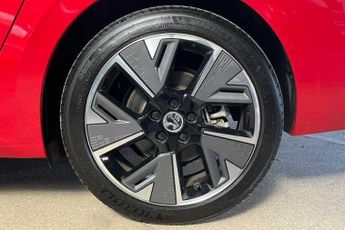 VAUXHALL ASTRA Electric 54kWh Ultimate Sports Tourer 5dr Electric Auto (156 ps)