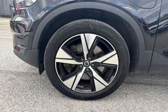 VOLVO XC40 1.5h T4 Recharge 10.7kWh R-Design SUV 5dr Petrol Plug-in Hybrid 