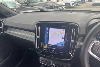 VOLVO XC40 1.5h T4 Recharge 10.7kWh R-Design SUV 5dr Petrol Plug-in Hybrid 