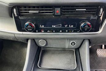 Nissan Qashqai 1.3 DIG-T MHEV Acenta Premium SUV 5dr Petrol Hybrid XTRON Euro 6