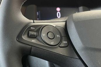 VAUXHALL Corsa Electric 50kWh Yes Hatchback 5dr Electric Auto (136 ps)
