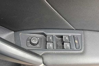 VOLKSWAGEN TIGUAN 2.0 TDI BlueMotion Tech R-Line SUV 5dr Diesel DSG 4Motion Euro 6
