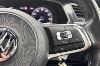 VOLKSWAGEN TIGUAN 2.0 TDI BlueMotion Tech R-Line SUV 5dr Diesel DSG 4Motion Euro 6