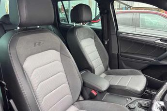 VOLKSWAGEN TIGUAN 2.0 TDI BlueMotion Tech R-Line SUV 5dr Diesel DSG 4Motion Euro 6