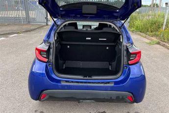 Toyota Yaris 1.5 VVT-h Design Hatchback 5dr Petrol Hybrid E-CVT Euro 6 (s/s) 