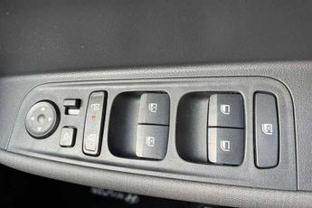 HYUNDAI INSTER Long Range 49kWh 02 SUV 5dr Electric Auto (115 ps)