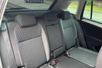 VOLKSWAGEN TIGUAN 1.4 TSI SE Navigation SUV 5dr Petrol Manual Euro 6 (s/s) (125 ps