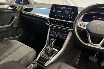 VOLKSWAGEN T-ROC 1.5 TSI Life SUV 5dr Petrol DSG Euro 6 (s/s) (150 ps)