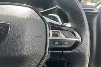 Peugeot 2008 1.2i PureTech (130 PS) GT 5 Door Petrol SUV Automatic 
