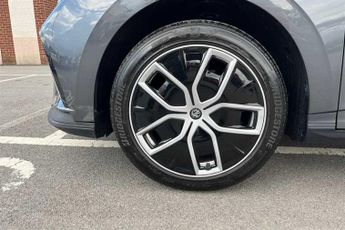 MG MG4 EV 64kWh Trophy Long Range Hatchback 5dr Electric Auto (203 ps)