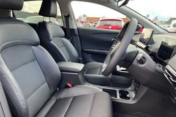 MG MG4 EV 64kWh Trophy Long Range Hatchback 5dr Electric Auto (203 ps)