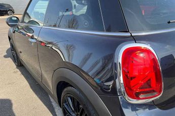 MINI HATCH 1.5i (136 PS) Cooper Exclusive 3 Door Petrol Hatchback Automatic