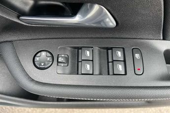 VAUXHALL MOKKA Electric 50kWh SRi Premium SUV 5dr Electric Auto (136 ps)
